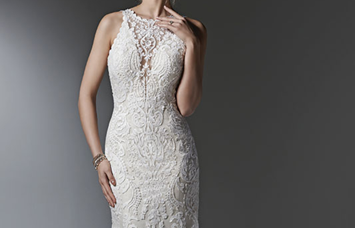 wedding dresses for hourglass body type